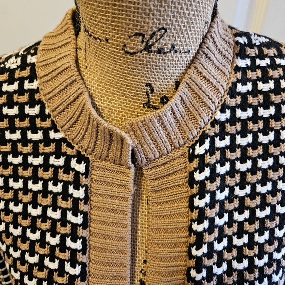 NEW ☆ Kasper Sweater, Size Large, Brand NEW! - Picture 2 of 4